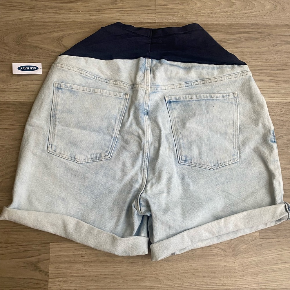 Maternity Shorts - Picture 10 of 15